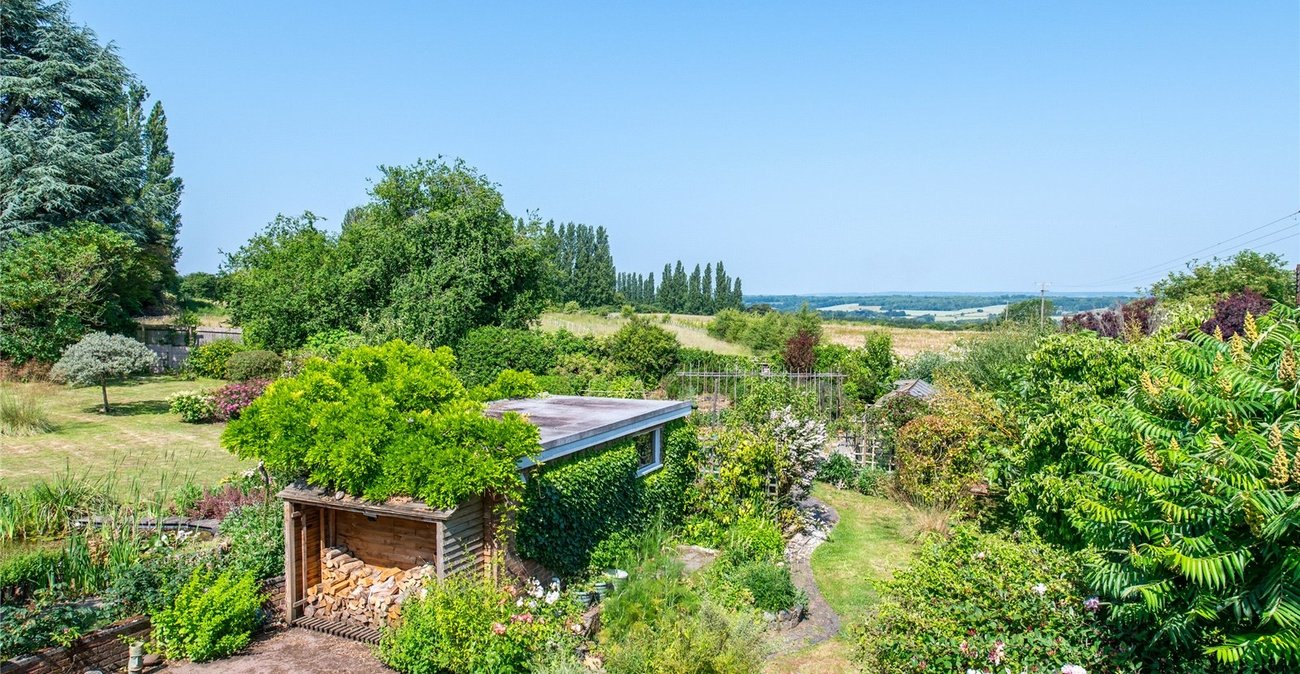 3 bedroom house for sale in East Farleigh | Robinson Michael & Jackson