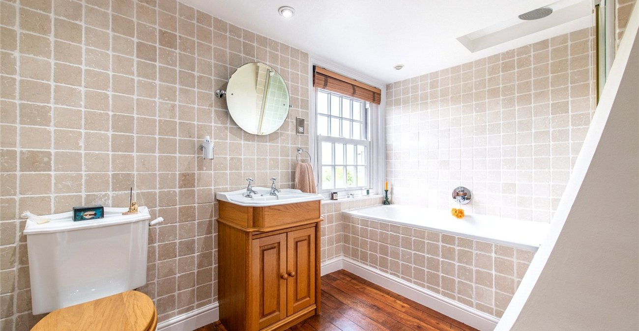 4 bedroom house for sale in East Farleigh | Robinson Michael & Jackson