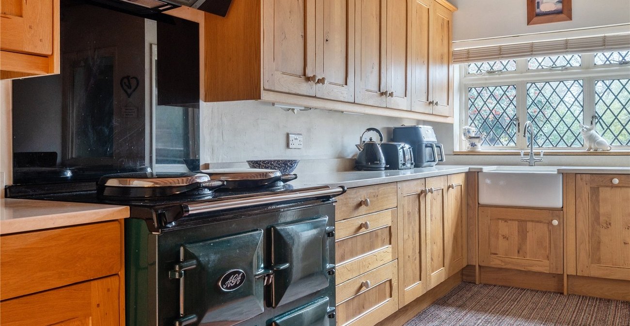 4 bedroom house for sale in East Farleigh | Robinson Michael & Jackson