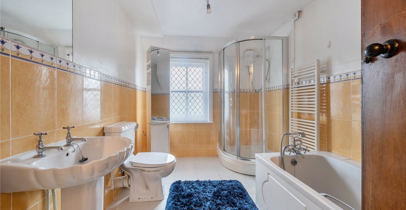 4 bedroom house for sale in East Farleigh | Robinson Michael & Jackson