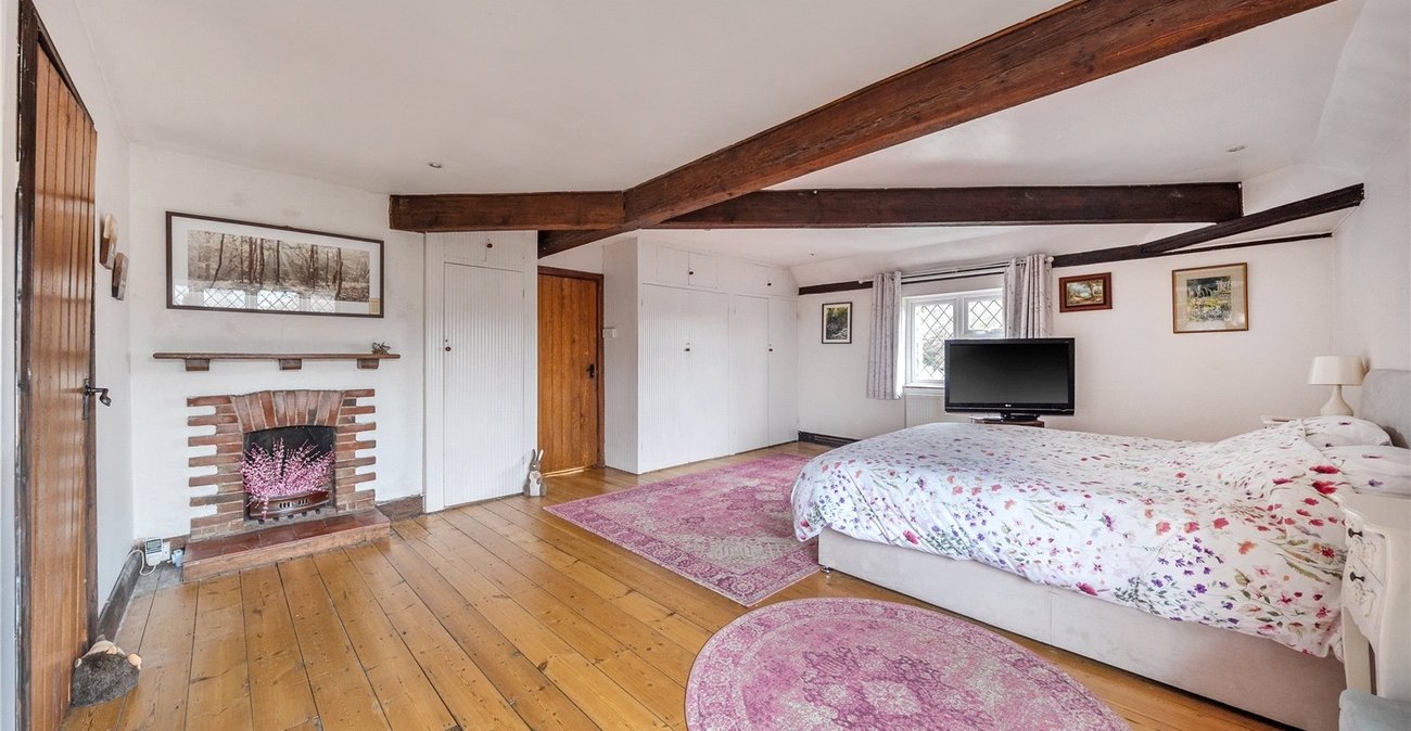 4 bedroom house for sale in East Farleigh | Robinson Michael & Jackson