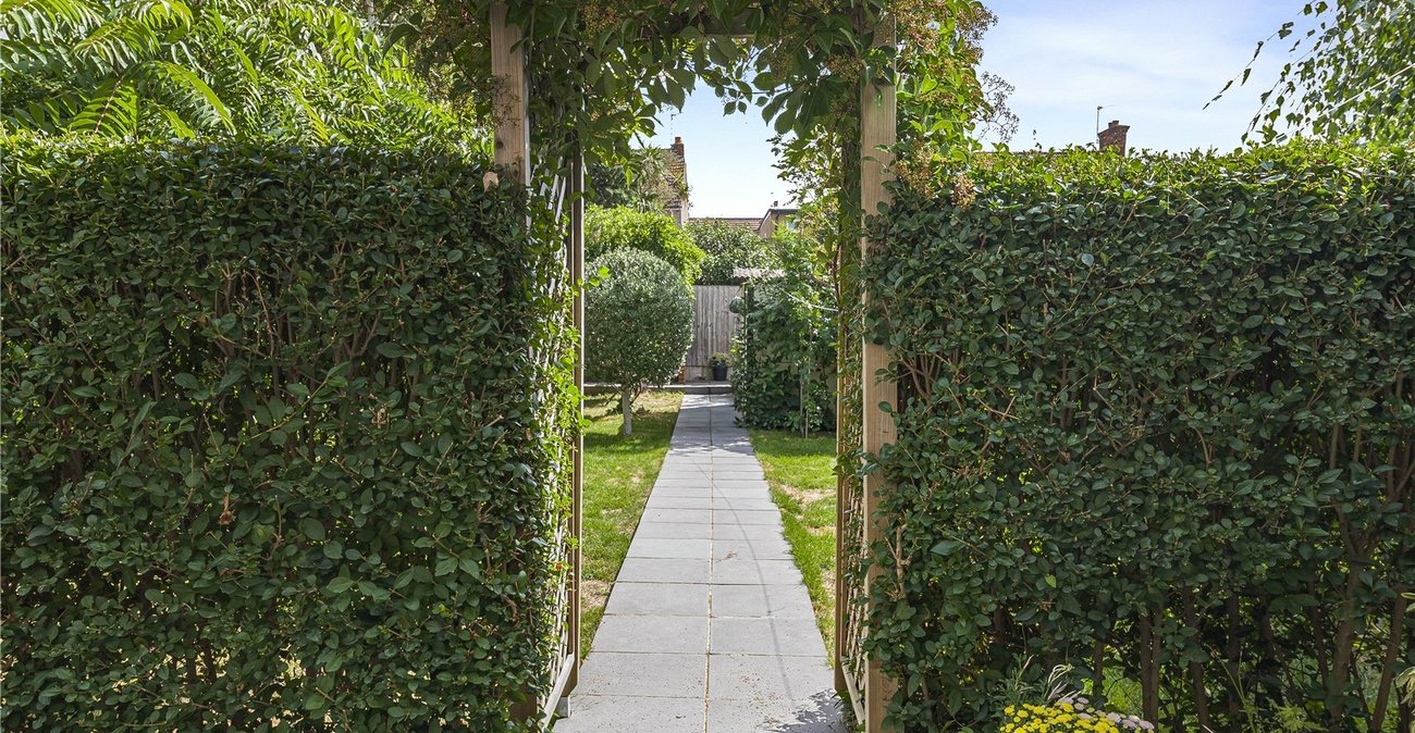 5 bedroom house for sale in Welling | Robinson Jackson