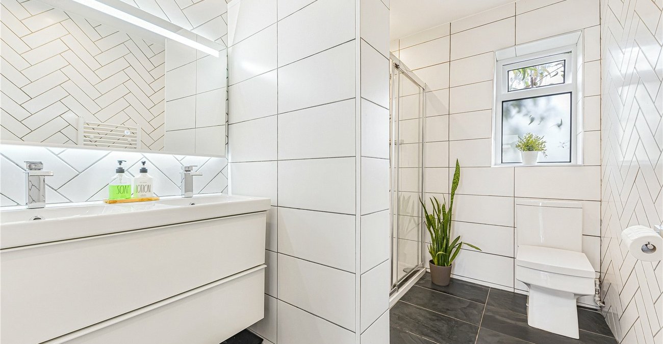 5 bedroom house for sale in Welling | Robinson Jackson