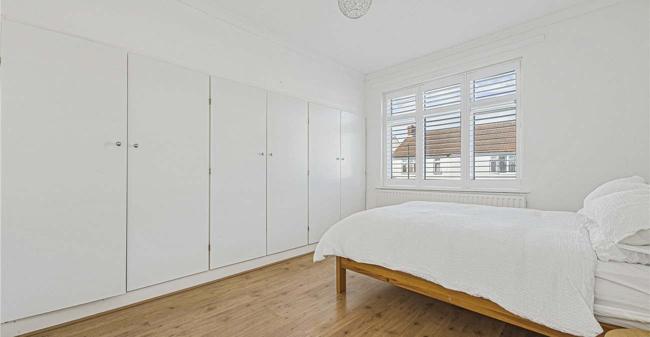 5 bedroom house for sale in Welling | Robinson Jackson