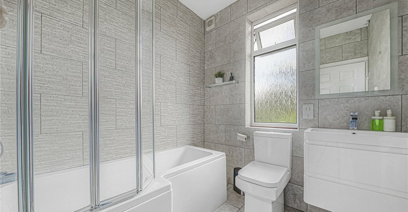 5 bedroom house for sale in Welling | Robinson Jackson