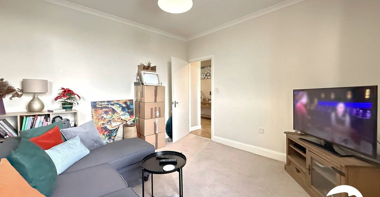 2 bedroom property for sale in London | Robinson Jackson