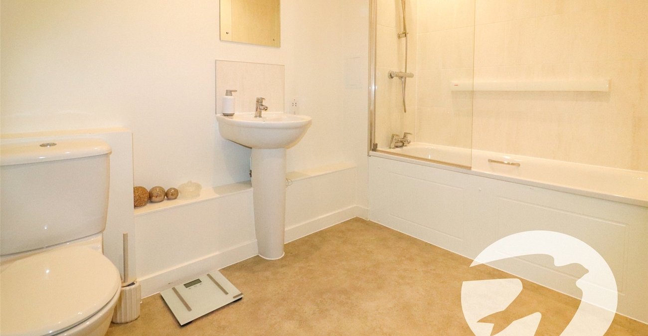 2 bedroom property for sale in Erith | Robinson Jackson