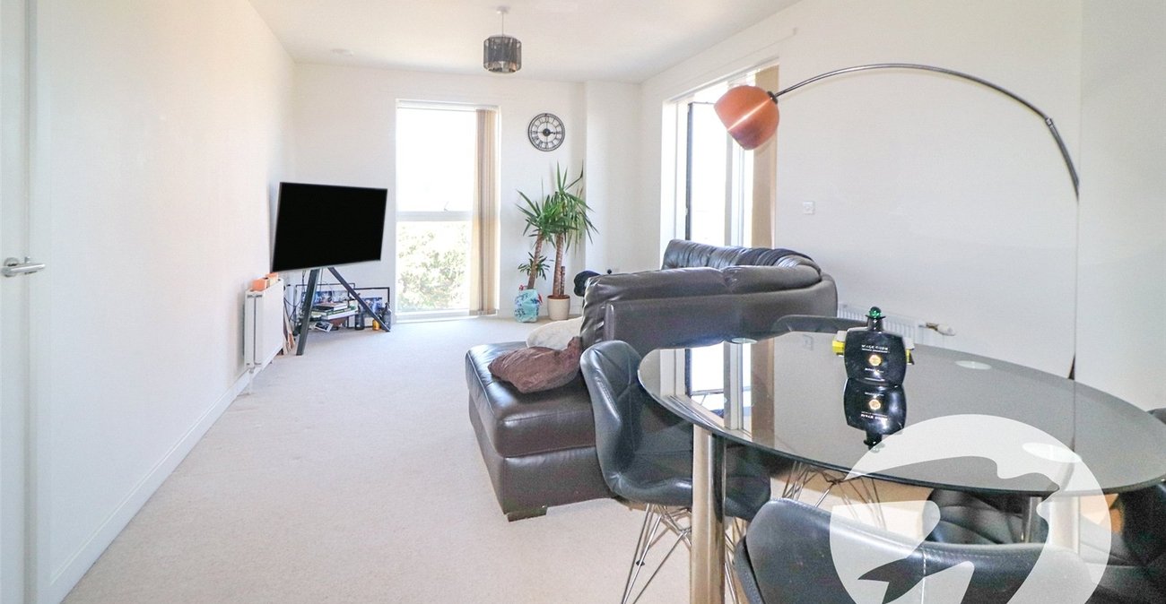 2 bedroom property for sale in Erith | Robinson Jackson