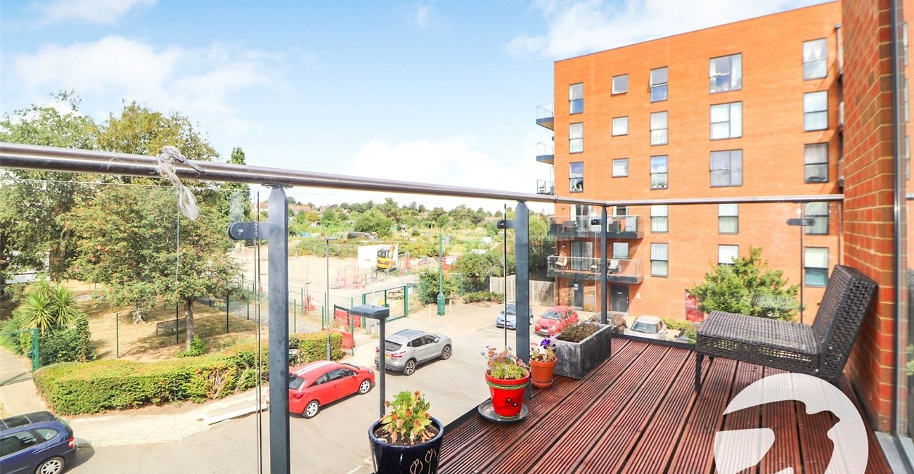2 bedroom property for sale in Erith | Robinson Jackson