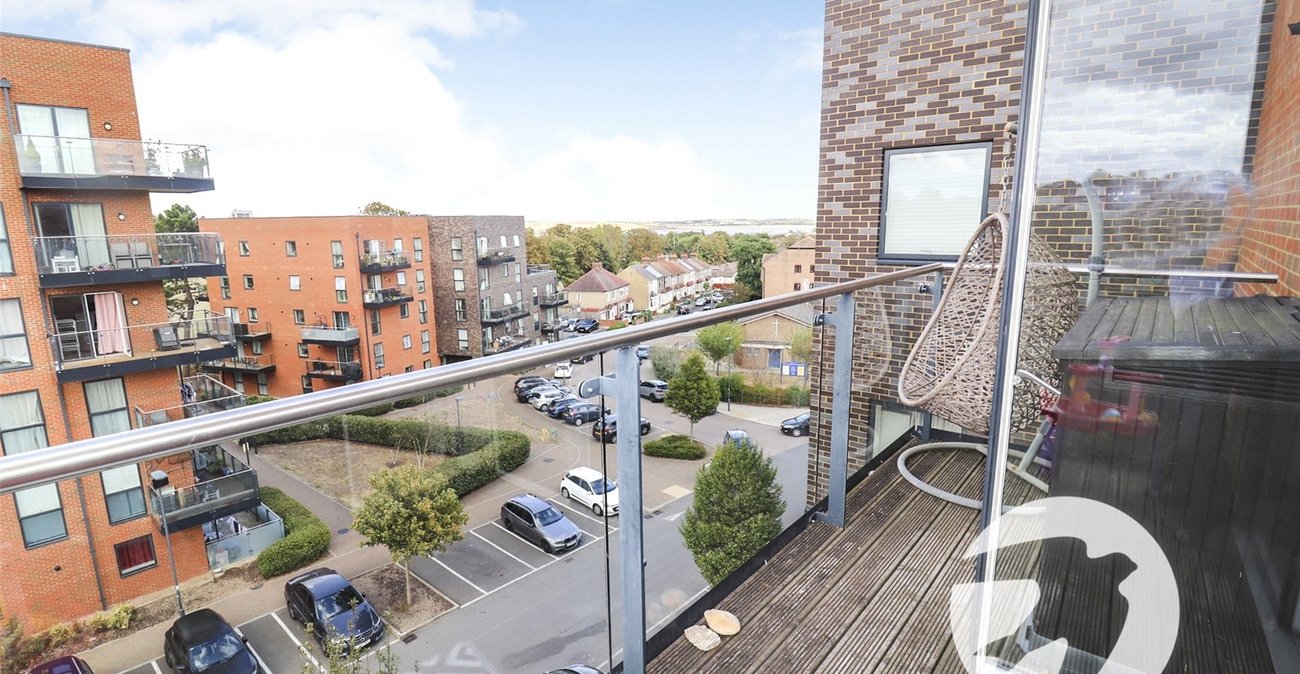 2 bedroom property for sale in Erith | Robinson Jackson