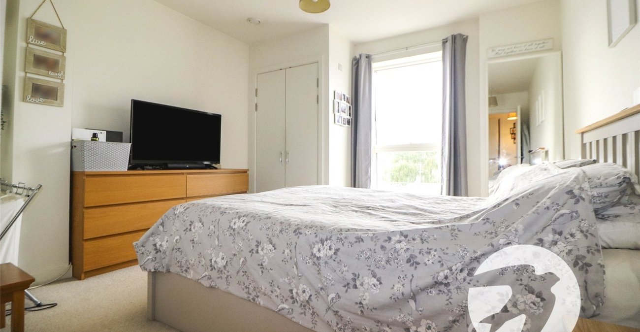 2 bedroom property for sale in Erith | Robinson Jackson