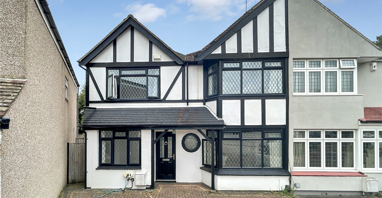 4 bedroom house for sale in Sidcup | Robinson Jackson