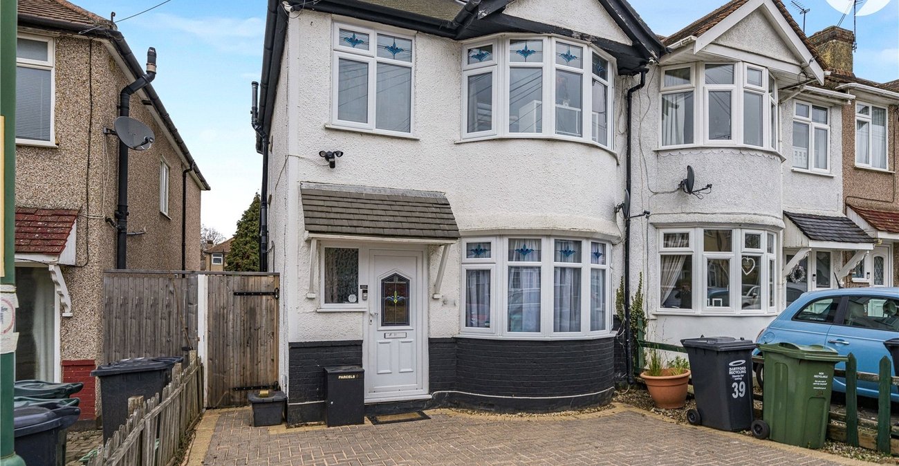 4 bedroom house for sale in Dartford | Robinson Jackson
