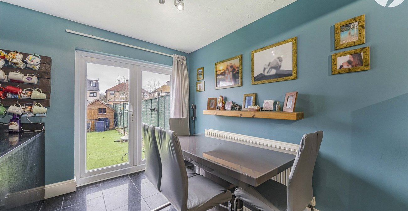 4 bedroom house for sale in Dartford | Robinson Jackson