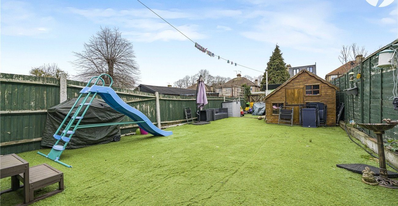 4 bedroom house for sale in Dartford | Robinson Jackson