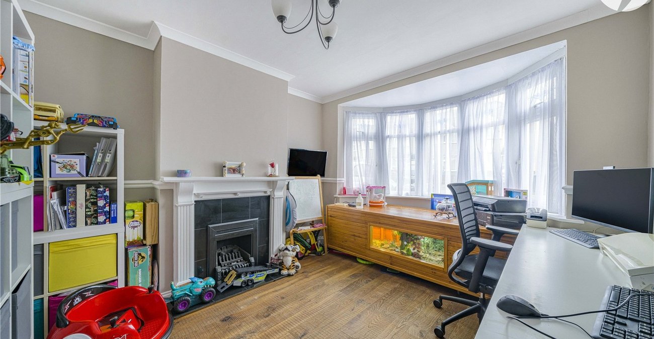 4 bedroom house for sale in Dartford | Robinson Jackson