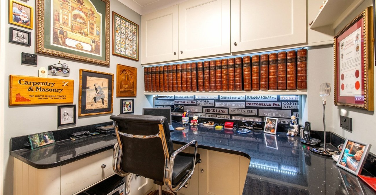 4 bedroom house for sale in Meopham | Robinson Michael & Jackson