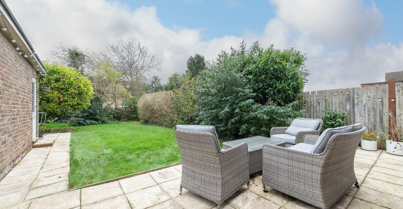 3 bedroom house for sale in Meopham | Robinson Michael & Jackson