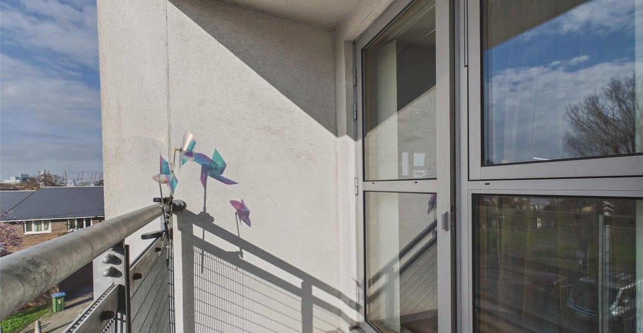 1 bedroom property for sale in London | Robinson Jackson
