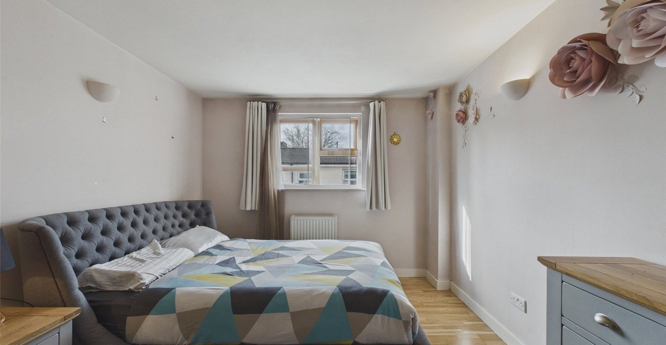 1 bedroom property for sale in London | Robinson Jackson