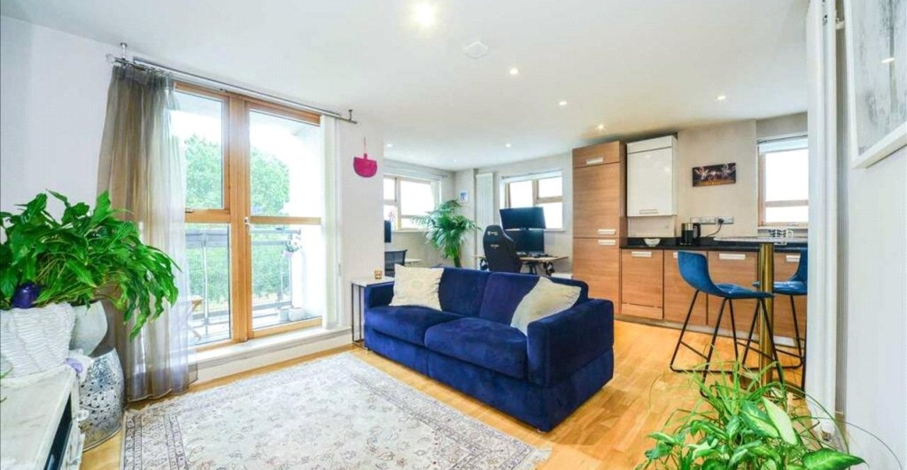 1 bedroom property for sale in London | Robinson Jackson