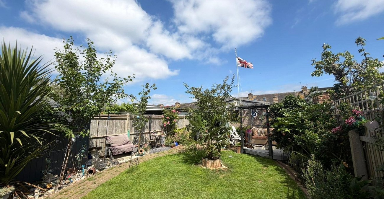 3 bedroom house for sale in Gravesend | Robinson Michael & Jackson