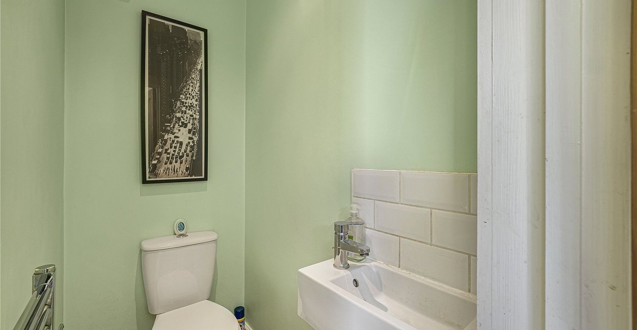 3 bedroom house for sale in West Dartford | Robinson Jackson