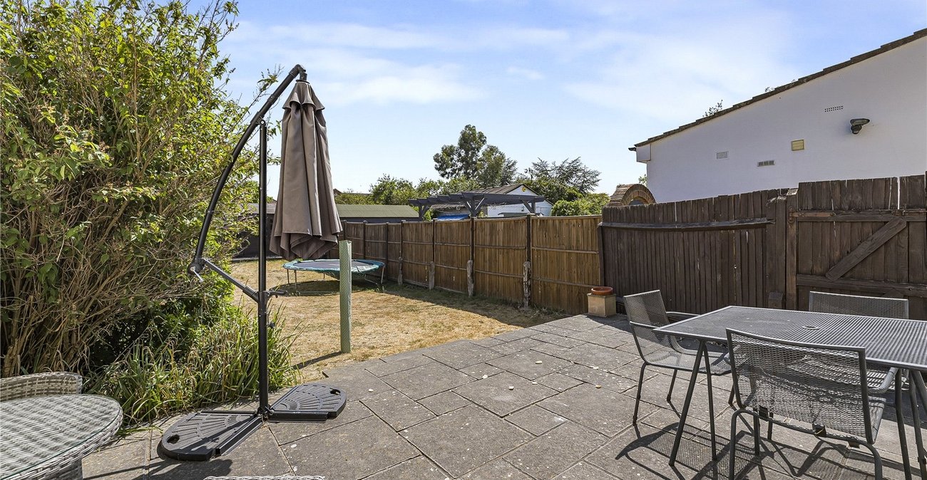 3 bedroom house for sale in West Dartford | Robinson Jackson