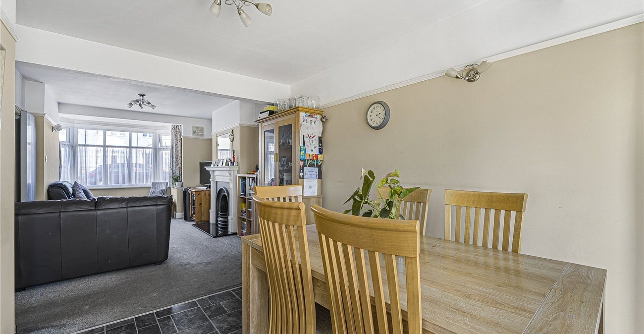 3 bedroom house for sale in West Dartford | Robinson Jackson