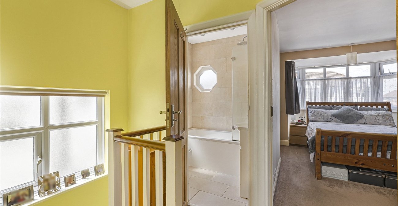 3 bedroom house for sale in West Dartford | Robinson Jackson