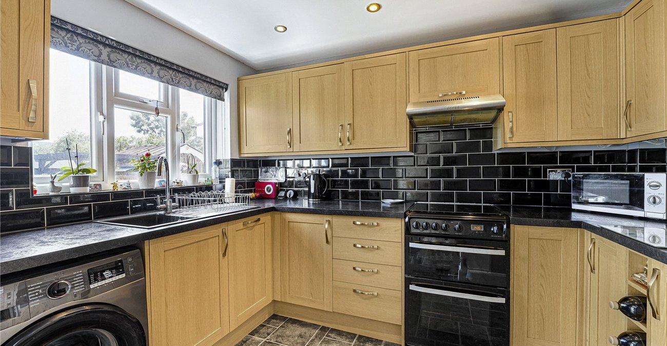 3 bedroom house for sale in West Dartford | Robinson Jackson