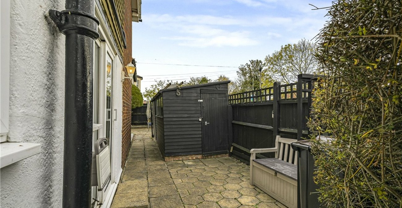 4 bedroom house for sale in Orpington | Robinson Jackson