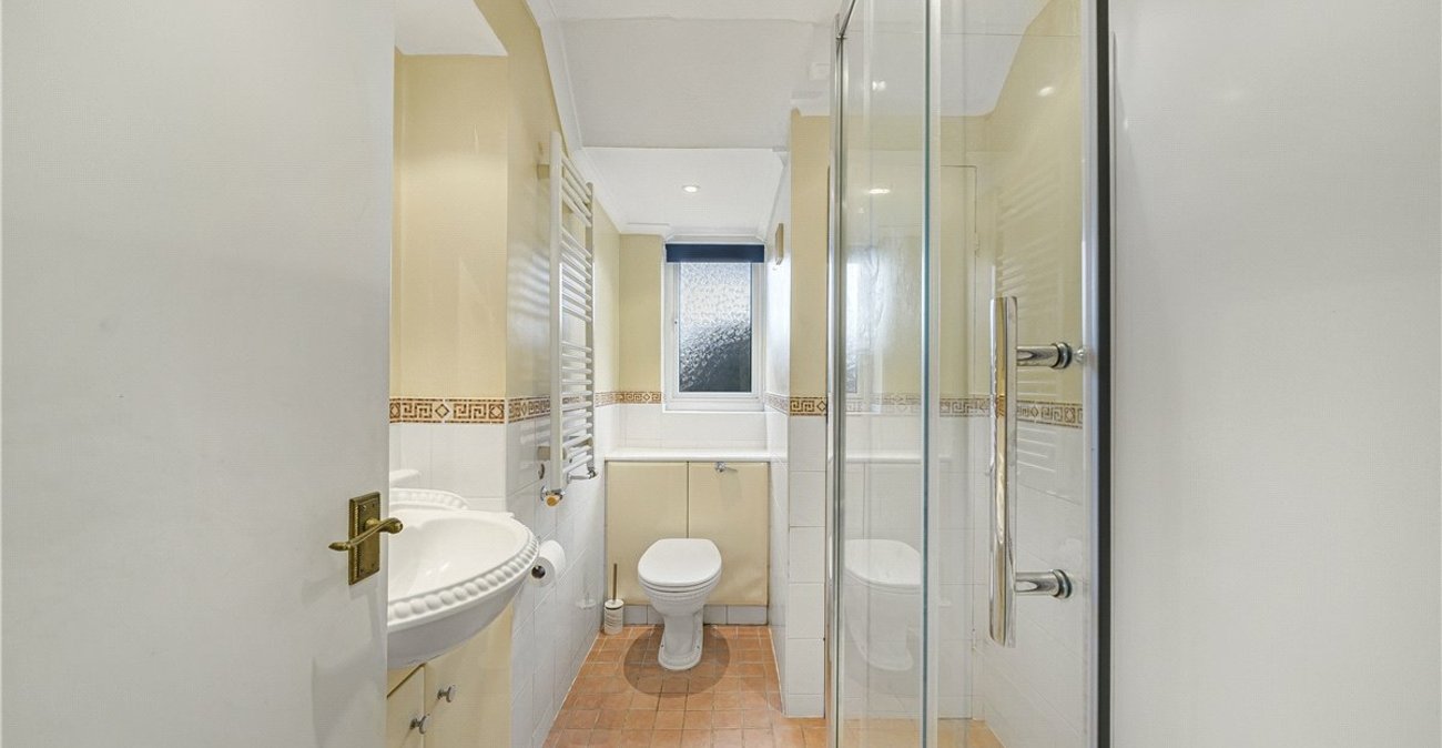 4 bedroom house for sale in Orpington | Robinson Jackson