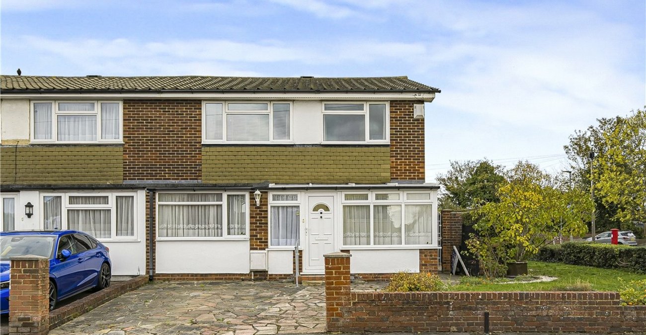 4 bedroom house for sale in Orpington | Robinson Jackson
