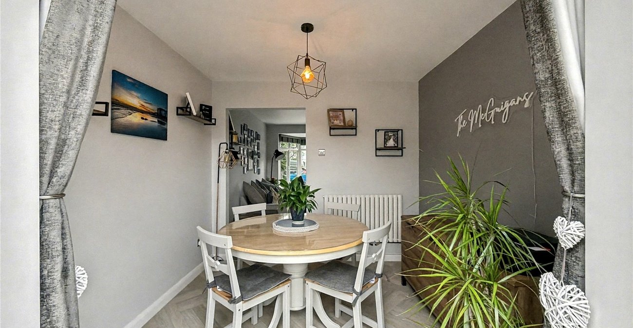 3 bedroom house for sale in Rainham | Robinson Michael & Jackson