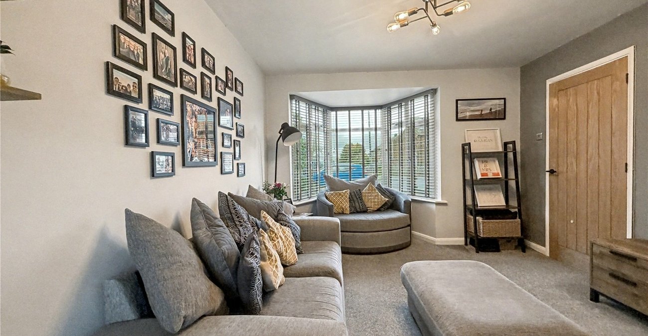 3 bedroom house for sale in Rainham | Robinson Michael & Jackson