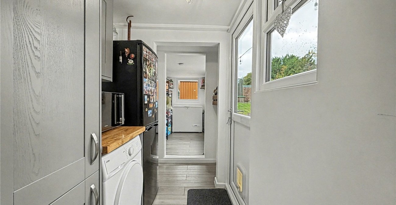 3 bedroom house for sale in Rainham | Robinson Michael & Jackson