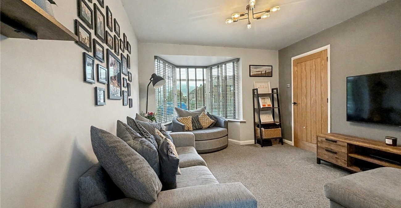 3 bedroom house for sale in Rainham | Robinson Michael & Jackson