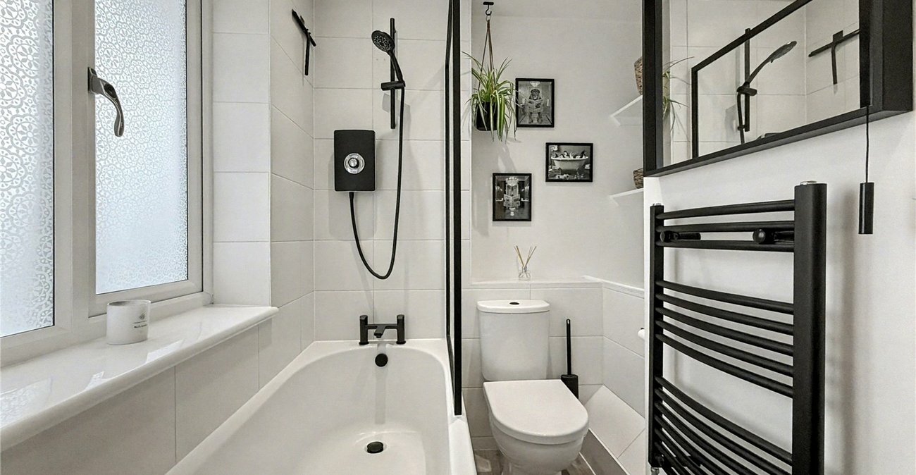 3 bedroom house for sale in Rainham | Robinson Michael & Jackson