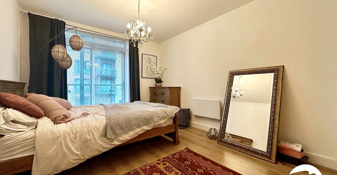 1 bedroom property for sale in Hither Green | Robinson Jackson