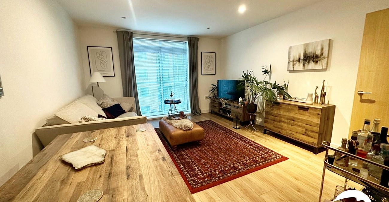 1 bedroom property for sale in Hither Green | Robinson Jackson