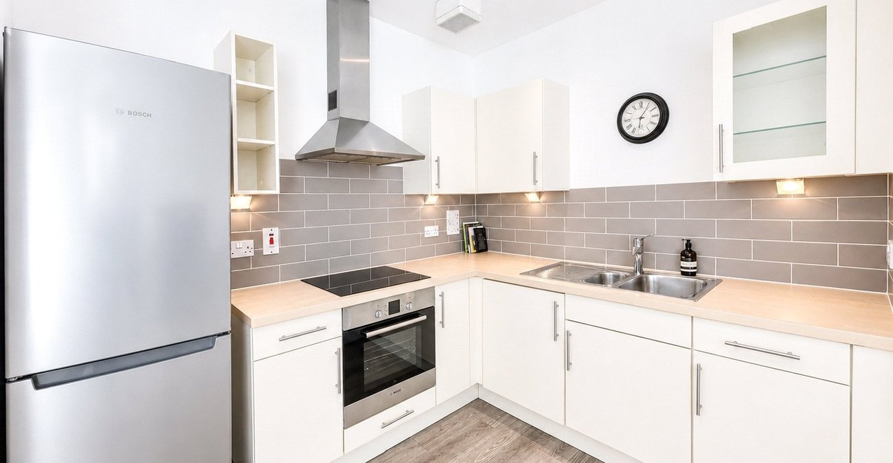 1 bedroom property for sale in London | Robinson Jackson