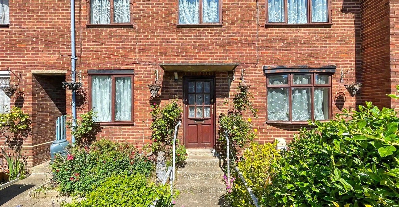 3 bedroom house for sale in Twydall | Robinson Michael & Jackson