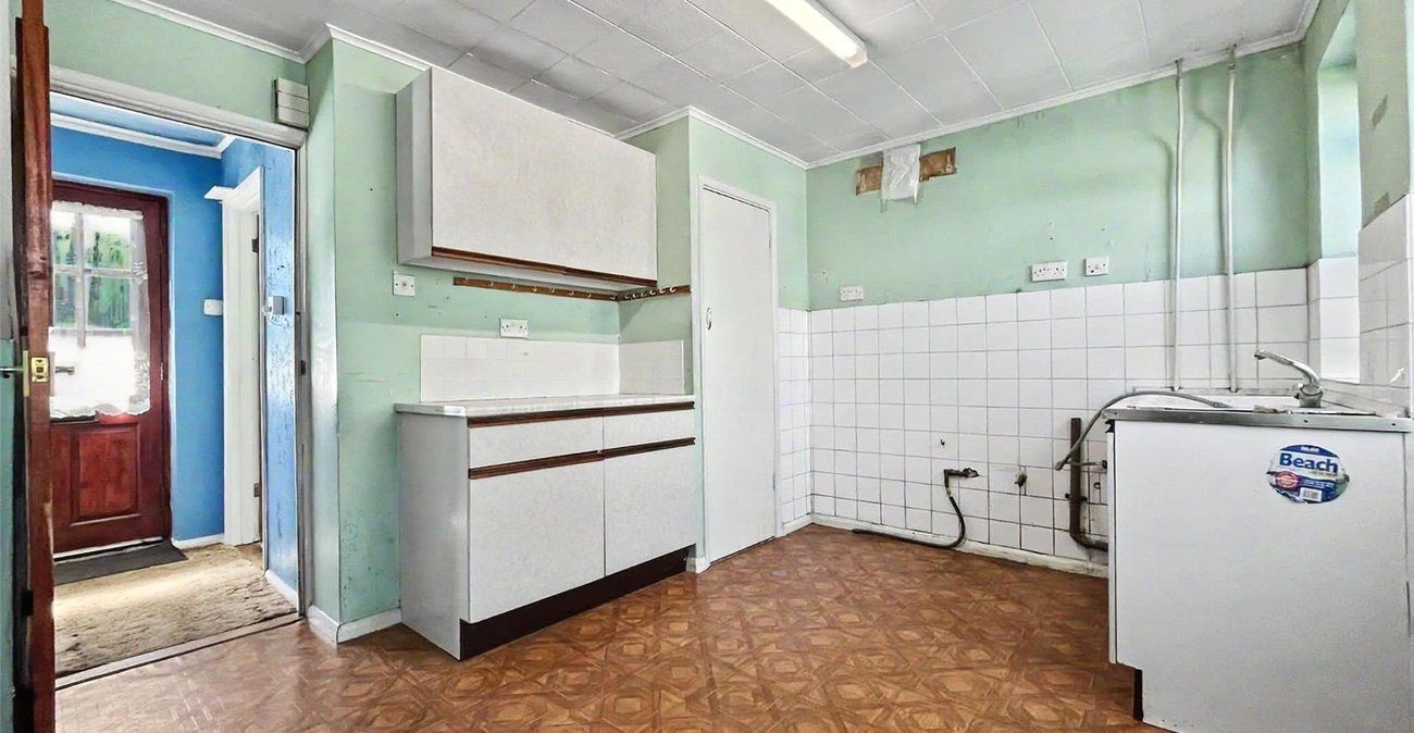 3 bedroom house for sale in Twydall | Robinson Michael & Jackson