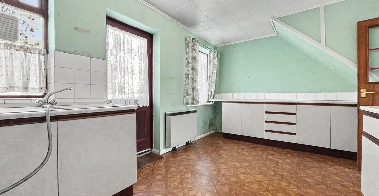 3 bedroom house for sale in Twydall | Robinson Michael & Jackson