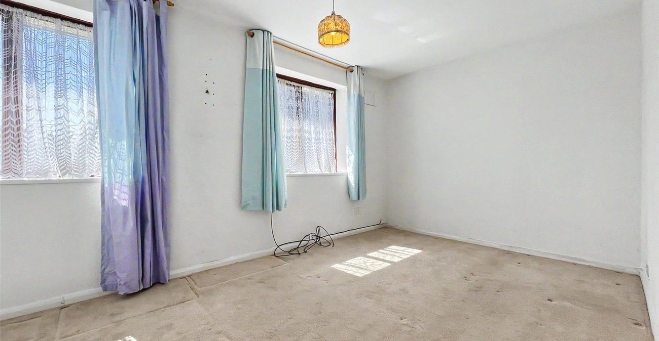 3 bedroom house for sale in Twydall | Robinson Michael & Jackson