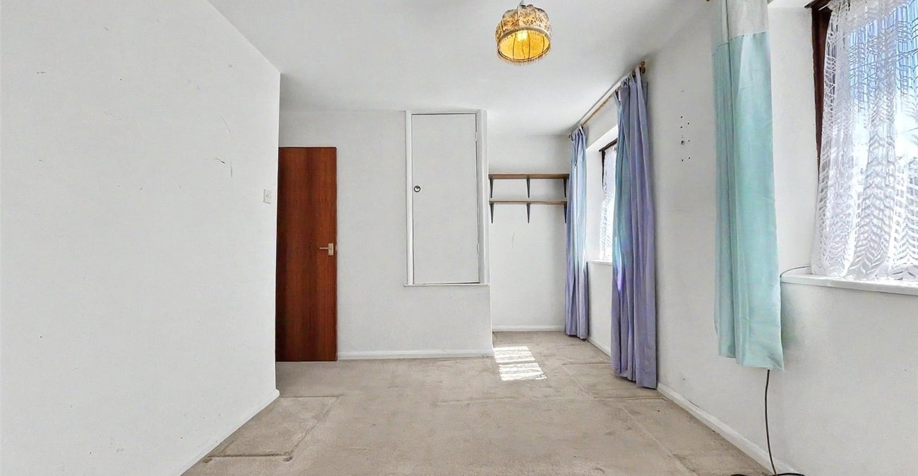 3 bedroom house for sale in Twydall | Robinson Michael & Jackson