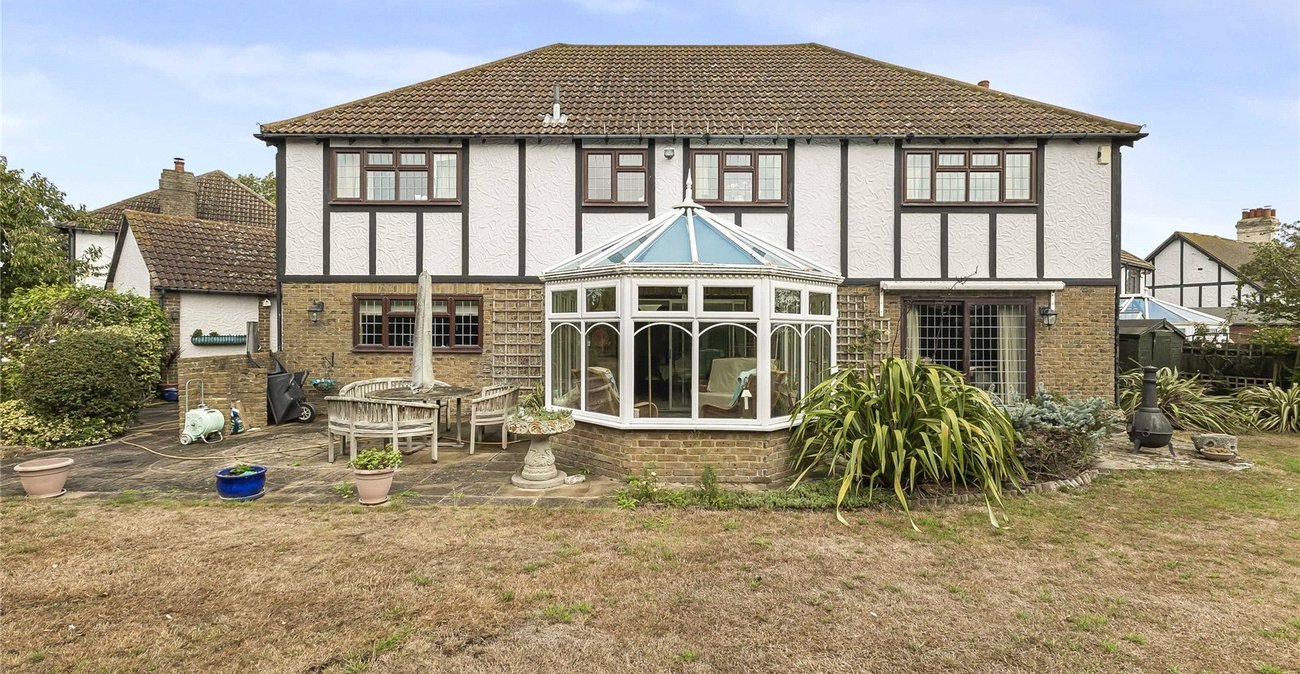 5 bedroom house for sale in Upper Stoke | Robinson Michael & Jackson