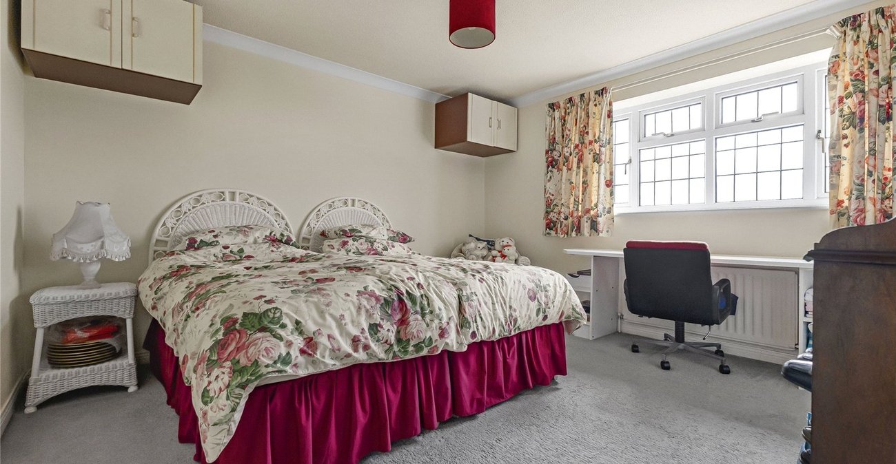5 bedroom house for sale in Upper Stoke | Robinson Michael & Jackson