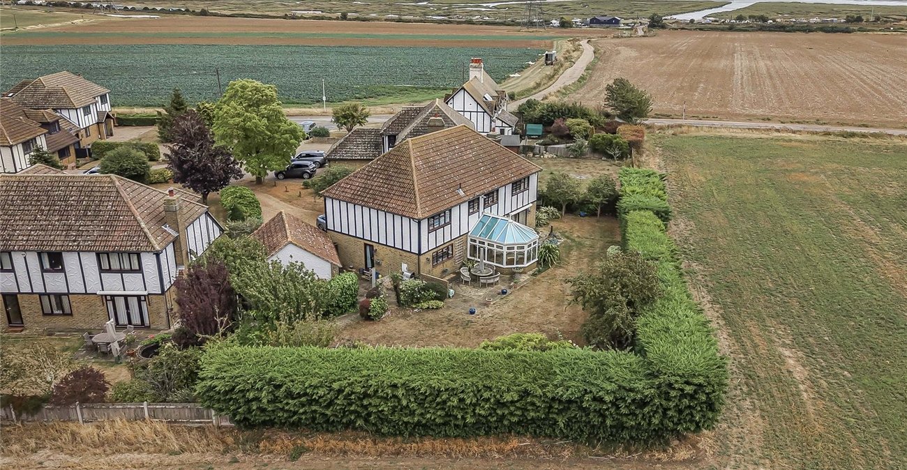 5 bedroom house for sale in Upper Stoke | Robinson Michael & Jackson